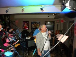 Cafe Revue